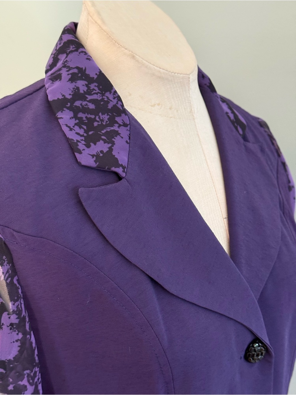 VTG Le Chateau Purple Figure Fitted Sheer Sleeves Top - Picture 8 of 13